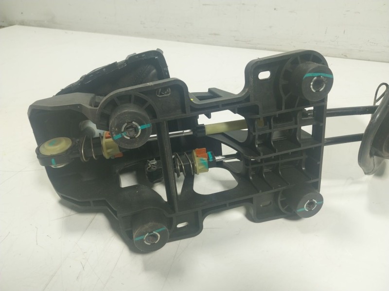 Recambio de palanca cambio para opel corsa f (p2jo) 1.2 (68) referencia OEM IAM  9824161680 
