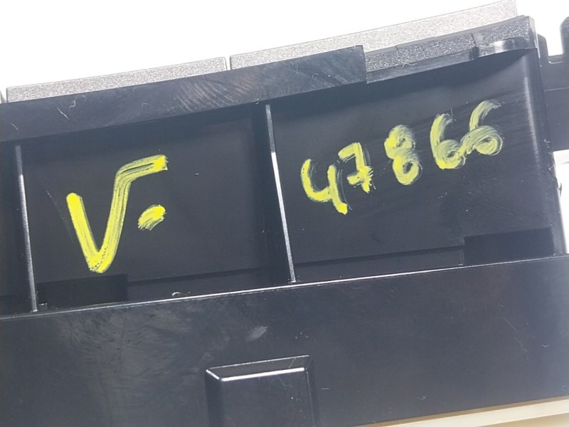 Recambio de mando climatizador para toyota prius (_w3_) 1.8 hybrid (zvw3_) referencia OEM IAM  75D726 