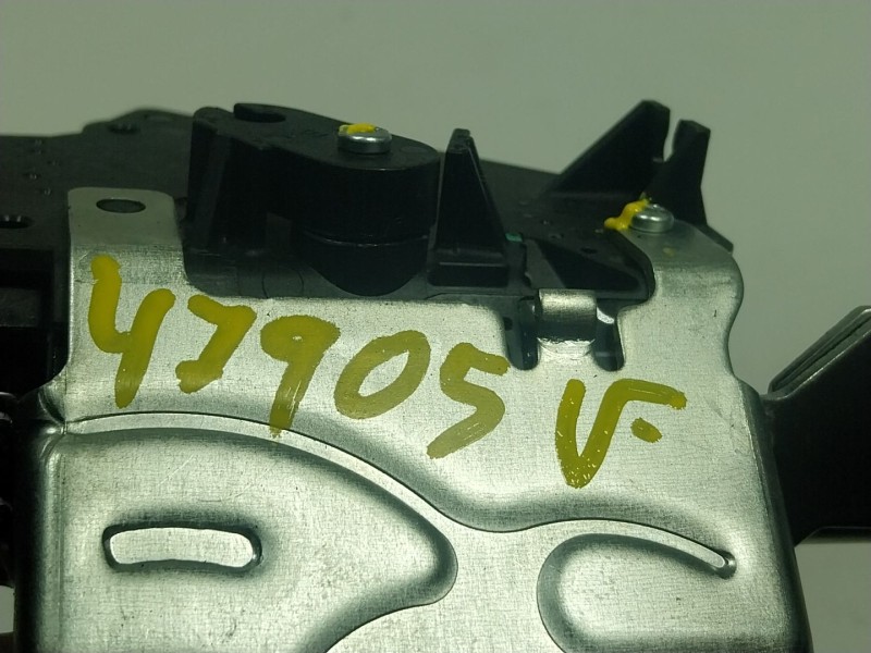 Recambio de cerradura maletero / porton para mg mg zs suv 1.5 vti referencia OEM IAM  10459738 