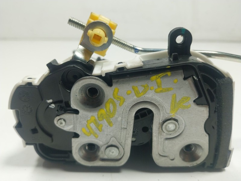 Recambio de cerradura puerta delantera izquierda para mg mg zs suv 1.5 vti referencia OEM IAM  10845780 