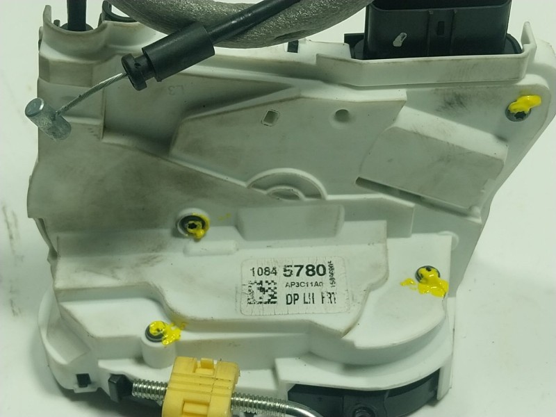 Recambio de cerradura puerta delantera izquierda para mg mg zs suv 1.5 vti referencia OEM IAM  10845780 