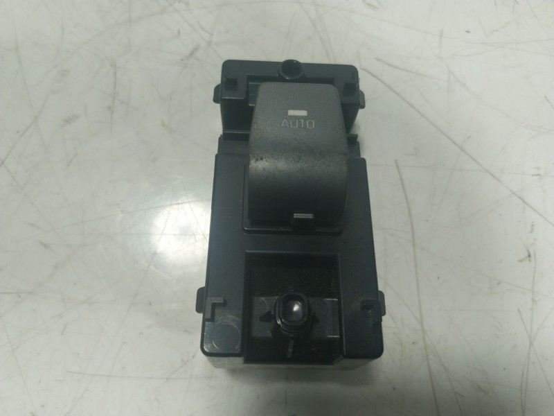 Recambio de mando elevalunas delantero derecho para hyundai ioniq (ae) 1.6 gdi hybrid referencia OEM IAM  93575G2060MGS 