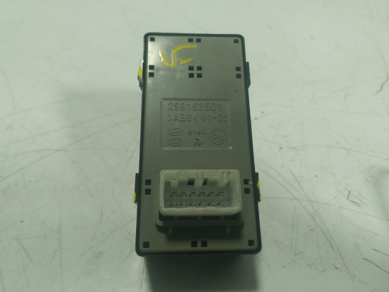 Recambio de mando elevalunas delantero derecho para hyundai ioniq (ae) 1.6 gdi hybrid referencia OEM IAM  93575G2060MGS 