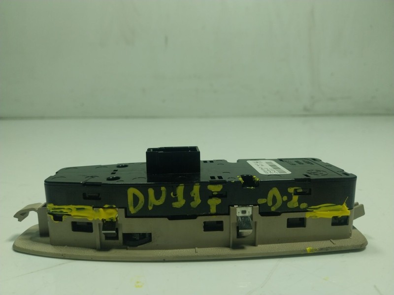 Recambio de mando elevalunas delantero izquierdo para bmw 3 (f30, f80) 320 d referencia OEM IAM 61319208108 920810801 