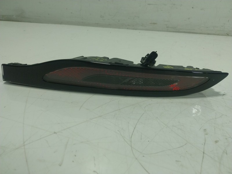 Recambio de piloto marcha atras para land rover range rover evoque referencia OEM IAM LR173020 K8D215K273AD 