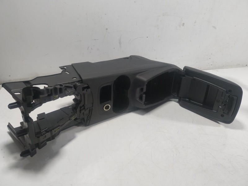 Recambio de apoyabrazos central para ford focus iii 1.0 ecoboost referencia OEM IAM 1835225 SD0526102436801 