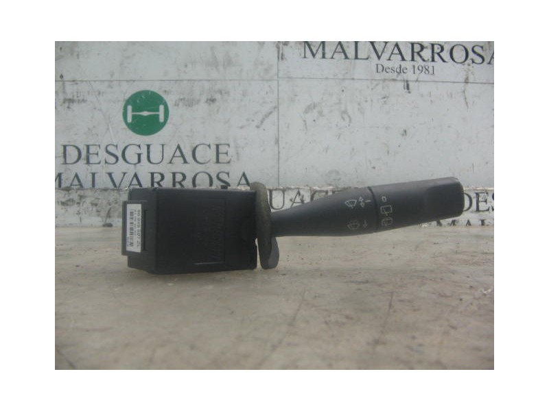 Recambio de mando limpia para citroën saxo 1.5 d sx referencia OEM IAM   