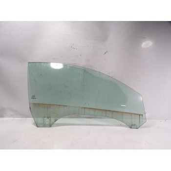 CRISTAL PUERTA DELANTERO DERECHO A2077250210 