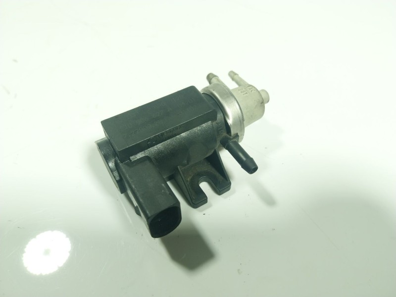 Recambio de valvula aire adicional para volkswagen golf iv berlina (1j1) 1.9 tdi referencia OEM IAM  1J0906627A 