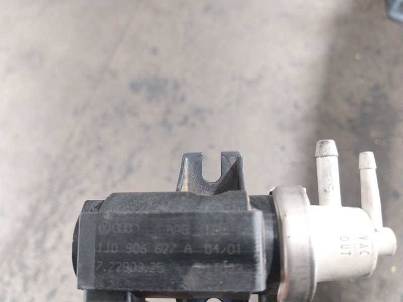 Recambio de valvula aire adicional para volkswagen golf iv berlina (1j1) 1.9 tdi referencia OEM IAM  1J0906627A 