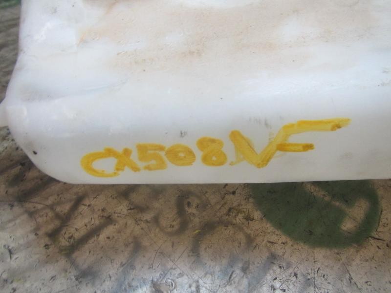 Recambio de deposito limpia para dacia duster adventure referencia OEM IAM 8200609549  