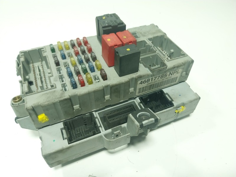 Recambio de caja reles / fusibles para fiat doblo (119) 1.9 diesel cat referencia OEM IAM  46817785NPL 