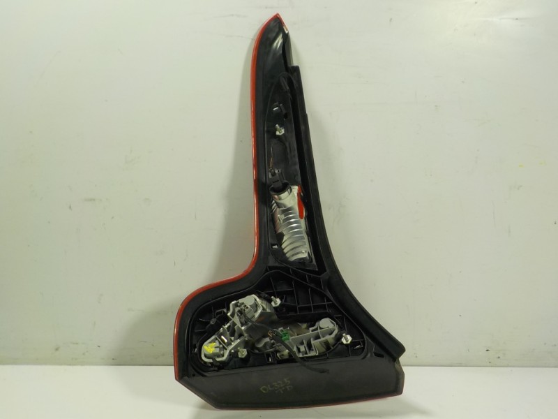 Recambio de piloto trasero derecho para volvo c30 1.6 cat referencia OEM IAM  27710205 