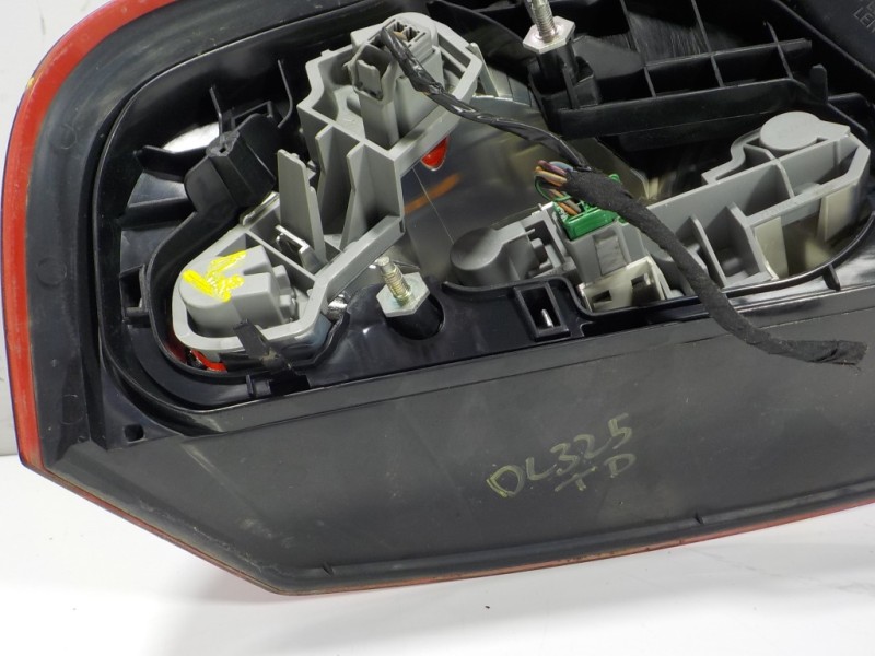 Recambio de piloto trasero derecho para volvo c30 1.6 cat referencia OEM IAM  27710205 