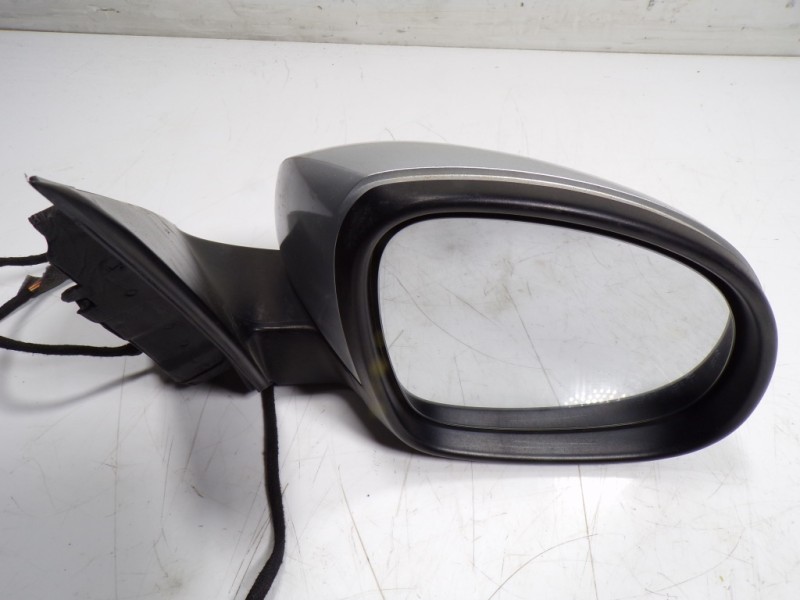 Recambio de espejo derecho para skoda yeti 1.2 tsi referencia OEM IAM 5L1857508AA9B9 5L0857934 