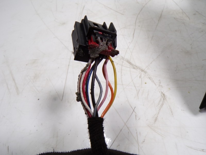 Recambio de espejo derecho para skoda yeti 1.2 tsi referencia OEM IAM 5L1857508AA9B9 5L0857934 