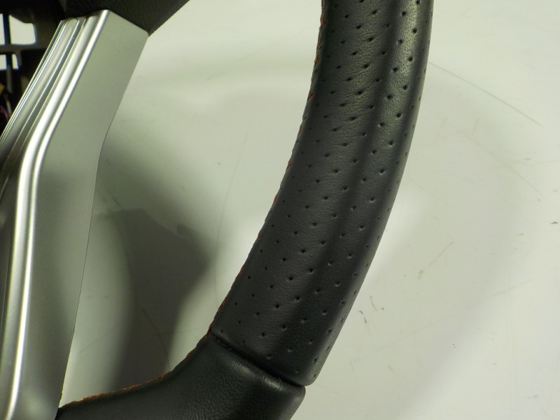 Recambio de volante para seat arona (kj7, kjp) 1.0 tsi referencia OEM IAM 6F0419091HWVY 6Q0419091E 