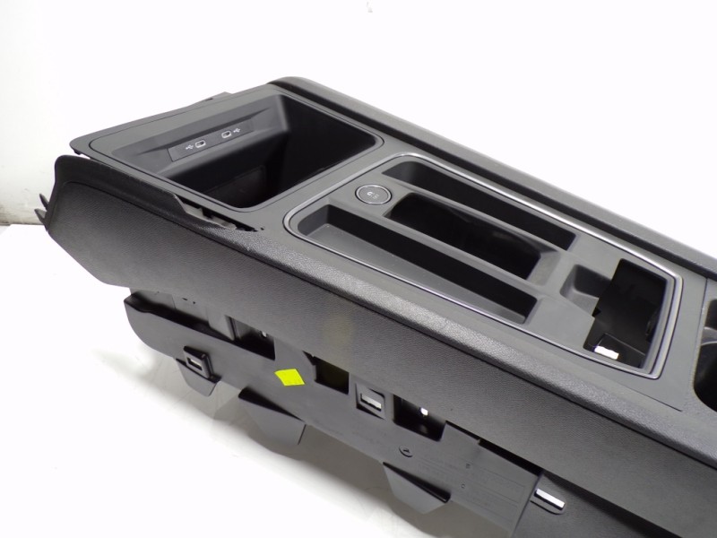 Recambio de apoyabrazos central para cupra leon sportstourer (kl8) vz 2.0 tsi 4drive referencia OEM IAM 5FA864207C38M 5FB863241B