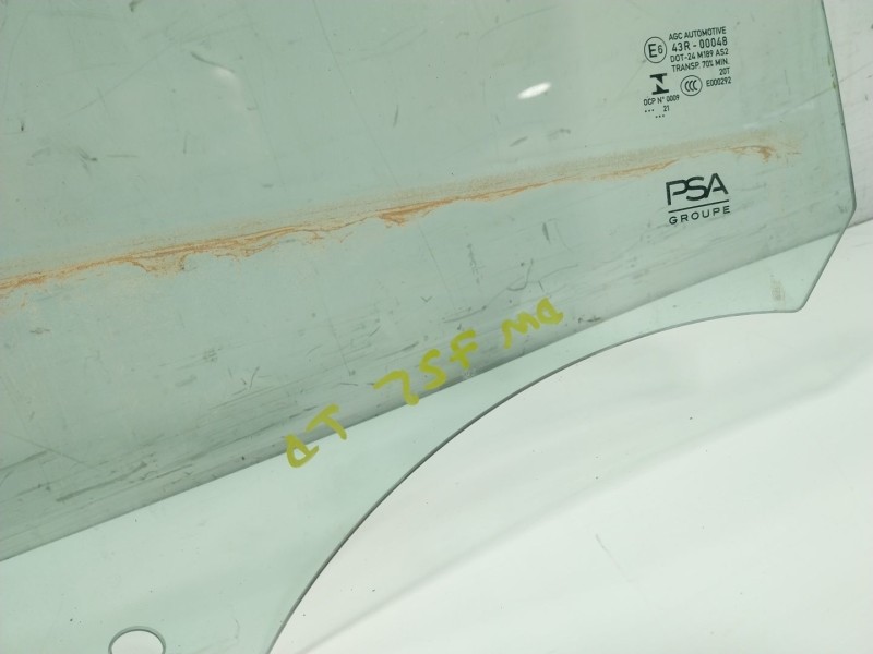 Recambio de cristal puerta trasero derecho para peugeot 208 (p2) 1.2 puretech referencia OEM IAM 9823170080  