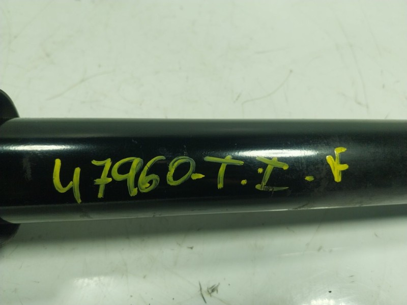 Recambio de amortiguador trasero izquierdo para kia carens iv 1.7 crdi referencia OEM IAM 55310A4201 55310A4201 