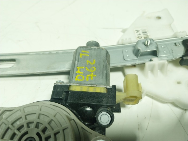 Recambio de elevalunas trasero izquierdo para kia stonic (ybcuv) 1.6 crdi cat referencia OEM IAM 83401H8100 83450H8000 