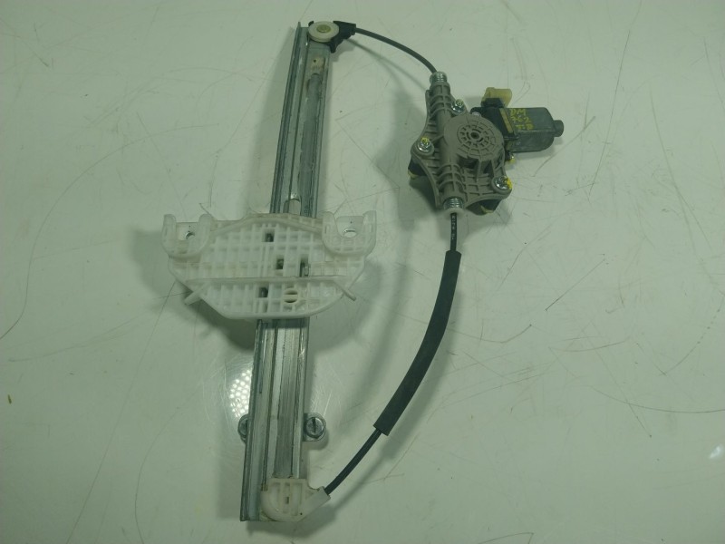 Recambio de elevalunas trasero derecho para kia stonic (ybcuv) 1.6 crdi cat referencia OEM IAM 83402H8100 83460H8000 