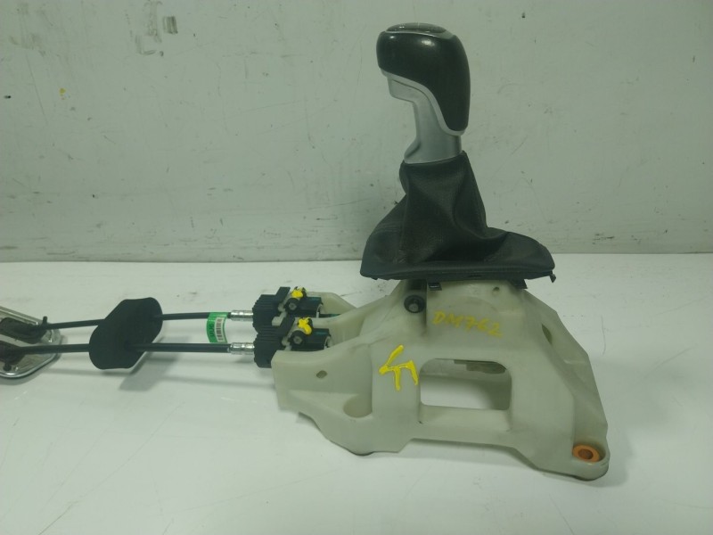 Recambio de palanca cambio para kia stonic (ybcuv) 1.6 crdi cat referencia OEM IAM 43700H8360  43794H8750