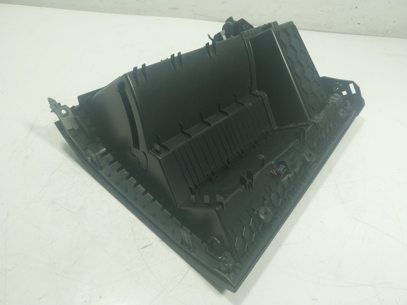Recambio de guantera para cupra leon sportstourer (kl8) 1.4 tsi phev referencia OEM IAM 5FB857095J4PK 5FB857095J 