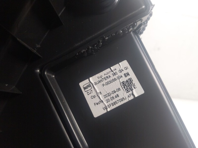 Recambio de guantera para cupra leon sportstourer (kl8) 1.4 tsi phev referencia OEM IAM 5FB857095J4PK 5FB857095J 