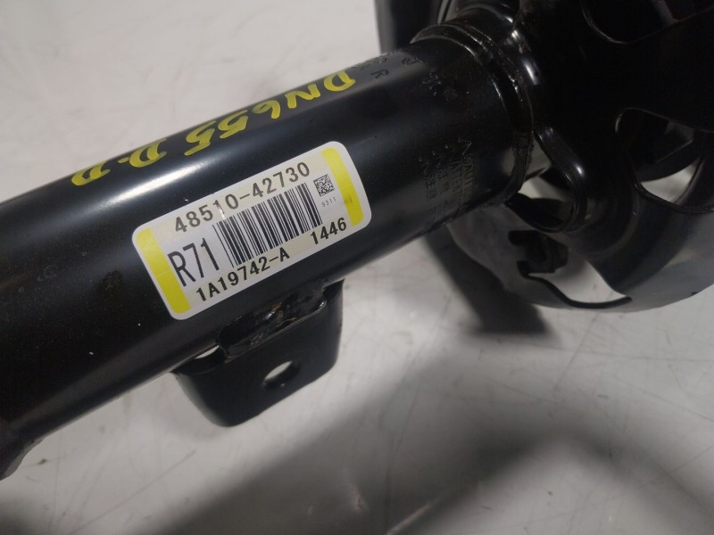 Recambio de amortiguador delantero derecho para toyota rav 4 v (_a5_, _h5_) 2.5 hybrid (axap54) referencia OEM IAM  4851042730 