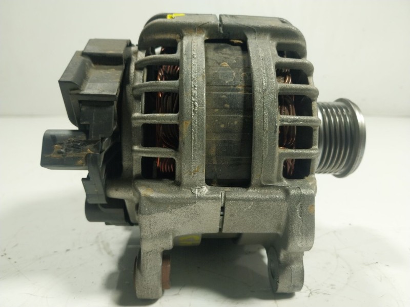 Recambio de alternador para audi a3 sportback (8ya) 30 tdi referencia OEM IAM 05L903026B 05L903026 