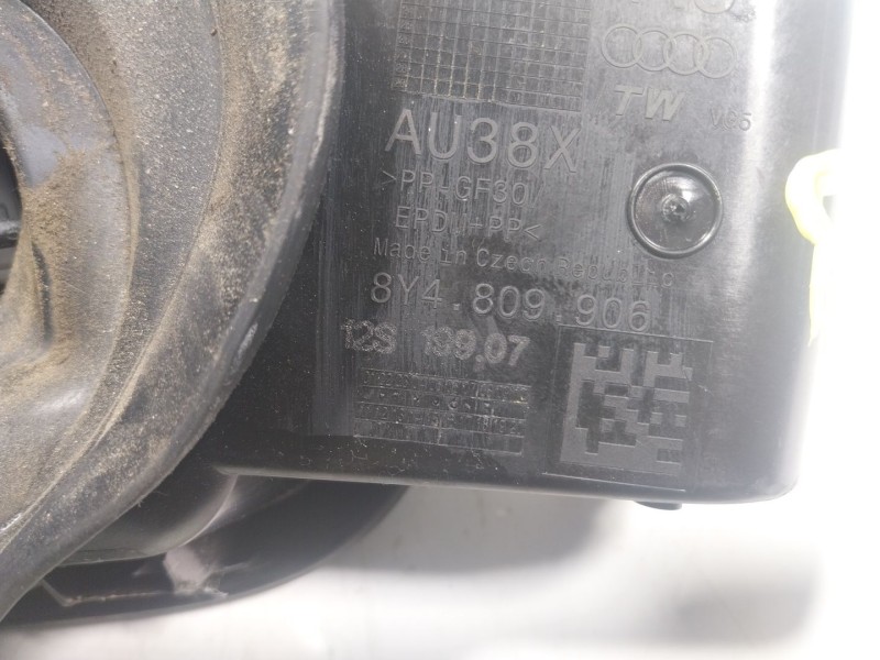 Recambio de tapa combustible para audi a3 sportback (8ya) 30 tdi referencia OEM IAM 8Y4809907GRU 8Y4809906 