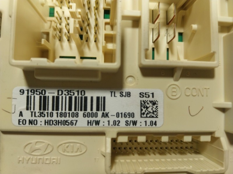 Recambio de caja reles / fusibles para hyundai tucson (tl, tle) 1.7 crdi referencia OEM IAM 91950D3510 91950D3510 