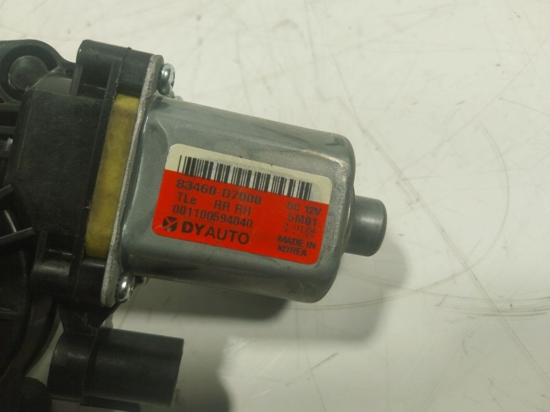 Recambio de motor elevalunas trasero derecho para hyundai tucson tecno safe 2wd bluedrive referencia OEM IAM  83460D7000 