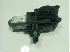 Recambio de motor elevalunas delantero derecho para hyundai i30 (pde, pd, pden) 2.0 n referencia OEM IAM  82460G4010 