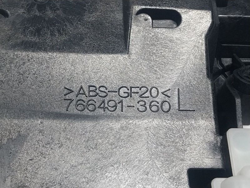 Recambio de cuadro instrumentos para toyota prius (_w3_) 1.8 hybrid (zvw3_) referencia OEM IAM  8310847020 