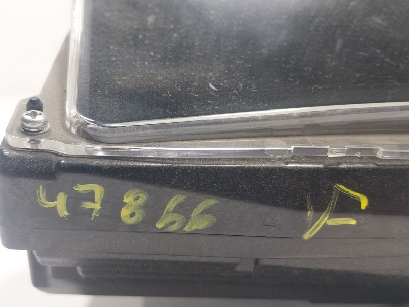 Recambio de cuadro instrumentos para toyota prius (_w3_) 1.8 hybrid (zvw3_) referencia OEM IAM  8310847020 