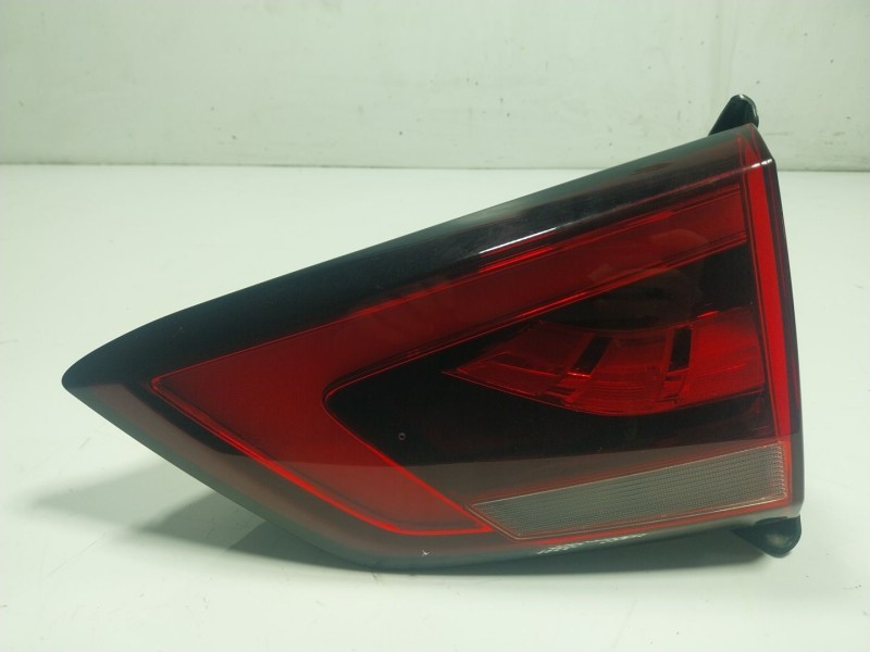 Recambio de piloto trasero derecho interior para mg mg zs suv 1.5 vti referencia OEM IAM  10571684 