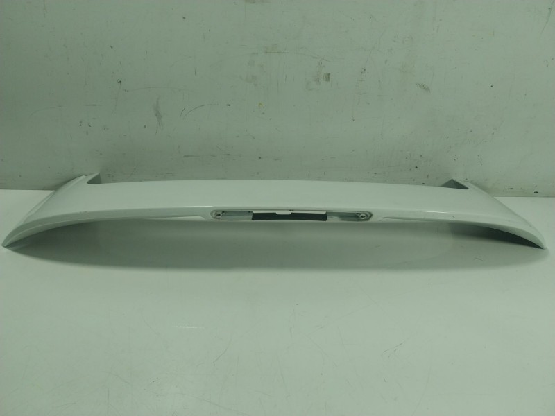 Recambio de aleron trasero para ford focus iii 1.0 ecoboost referencia OEM IAM 1857890 BM51A44210B 