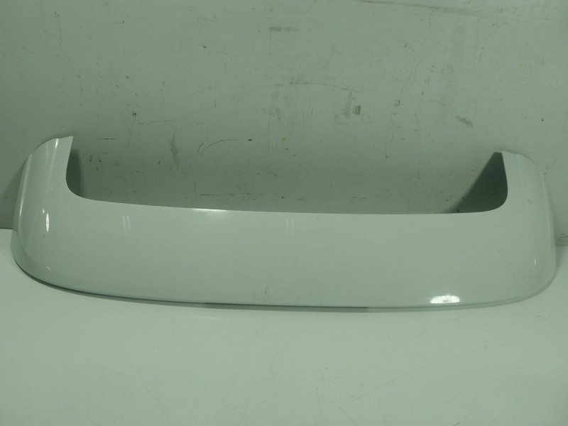 Recambio de aleron trasero para ford focus iii 1.0 ecoboost referencia OEM IAM 1857890 BM51A44210B 