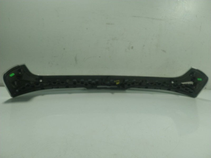 Recambio de aleron trasero para ford focus iii 1.0 ecoboost referencia OEM IAM 1857890 BM51A44210B 