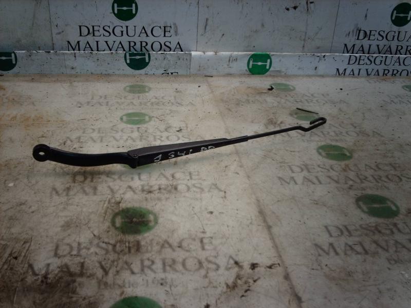 Recambio de brazo limpia delantero derecho para peugeot 307 (s1) xr referencia OEM IAM   
