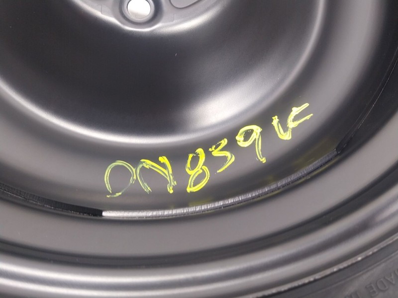 Recambio de neumatico repuesto para ford focus iii 1.0 ecoboost referencia OEM IAM 1909109  