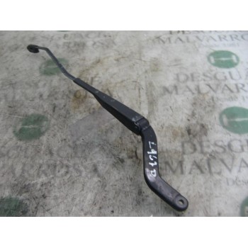 BRAZO LIMPIA DELANTERO DERECHO 