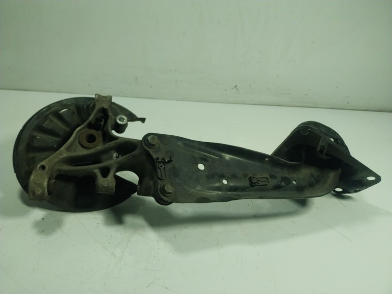 Recambio de mangueta trasera izquierda para volkswagen touran (5t1) 1.6 tdi referencia OEM IAM 5QA505433B  