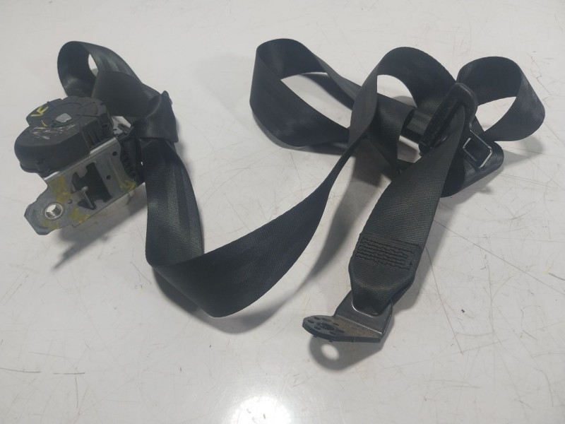 Recambio de cinturon seguridad trasero derecho para skoda fabia iii (nj3) 1.0 referencia OEM IAM 6V0857448RAA 34142796 