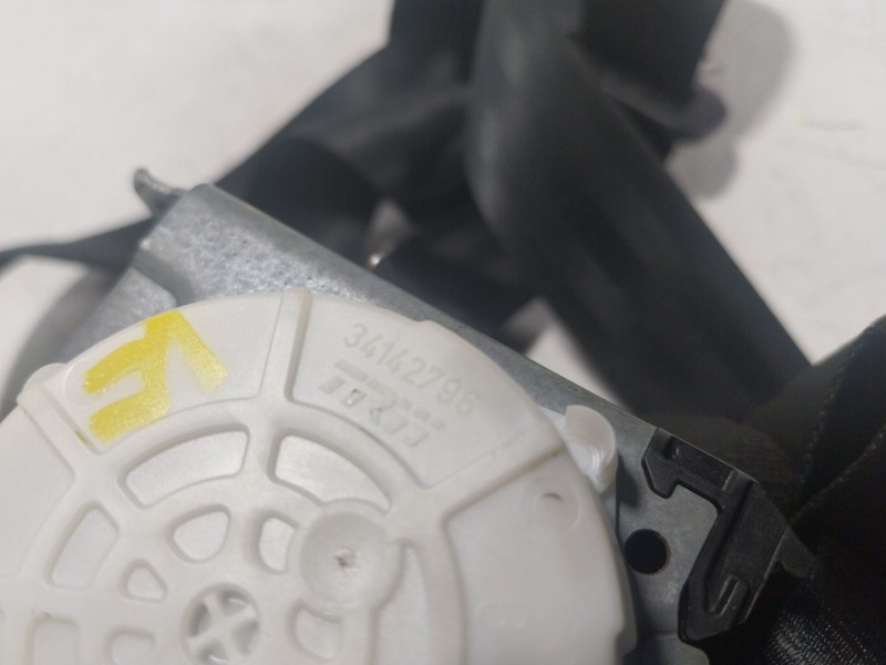 Recambio de cinturon seguridad trasero derecho para skoda fabia iii (nj3) 1.0 referencia OEM IAM 6V0857448RAA 34142796 