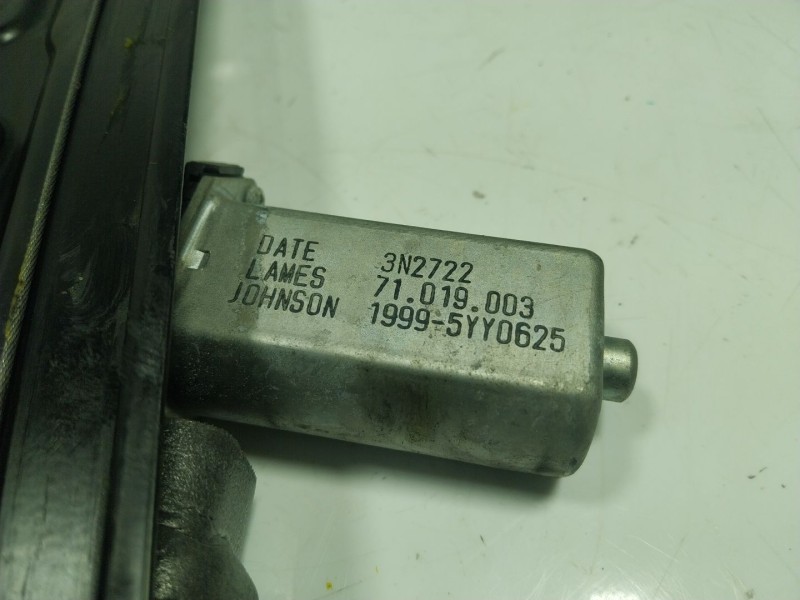 Recambio de elevalunas delantero derecho para bmw 3 (f30, f80) 320 d referencia OEM IAM 51337281886 725982410 67627406634