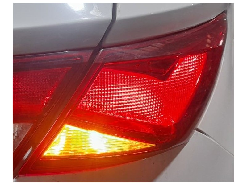 Recambio de piloto trasero derecho para seat leon (5f1) 1.6 tdi referencia OEM IAM 5F0945096D  