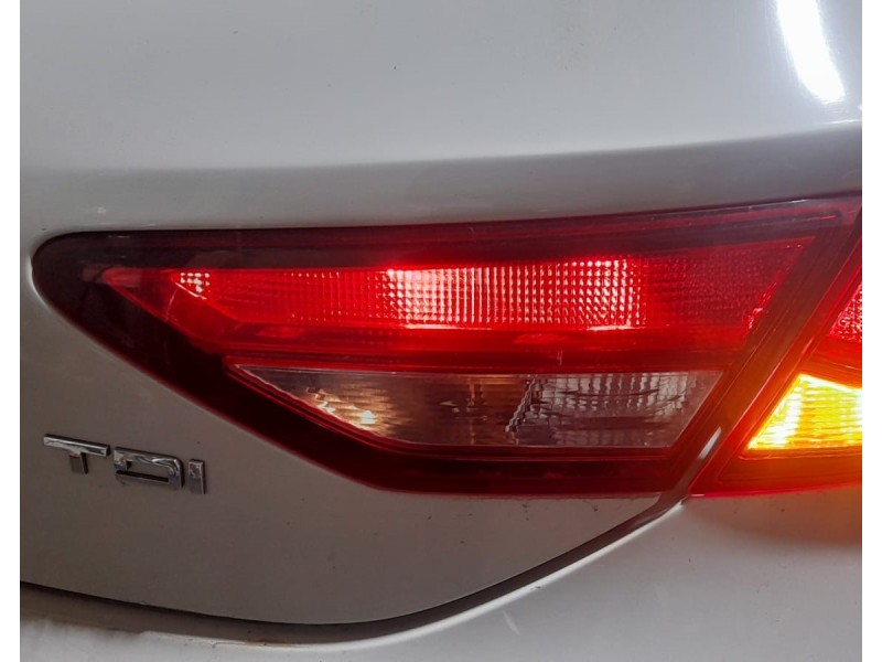 Recambio de piloto trasero derecho interior para seat leon (5f1) 1.6 tdi referencia OEM IAM 5F0945094D  